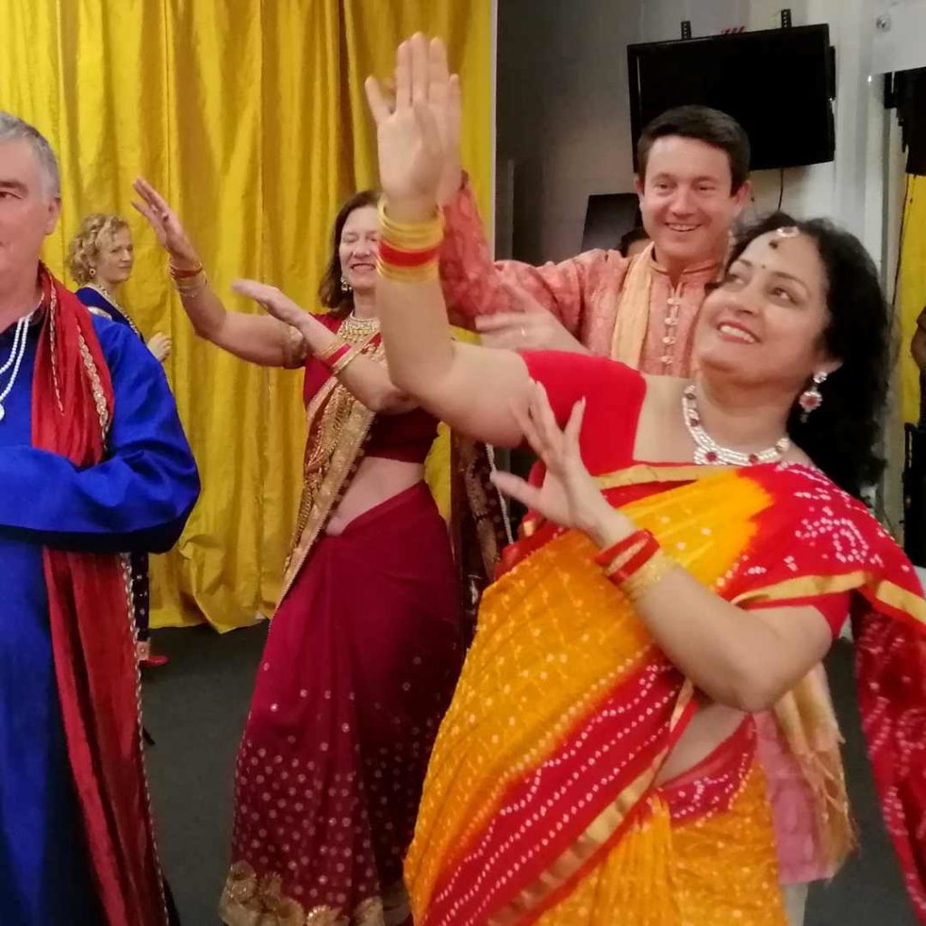 Online video tutorials for learning Bollywood dance, dressing in traditional Bollywood attire, and more.